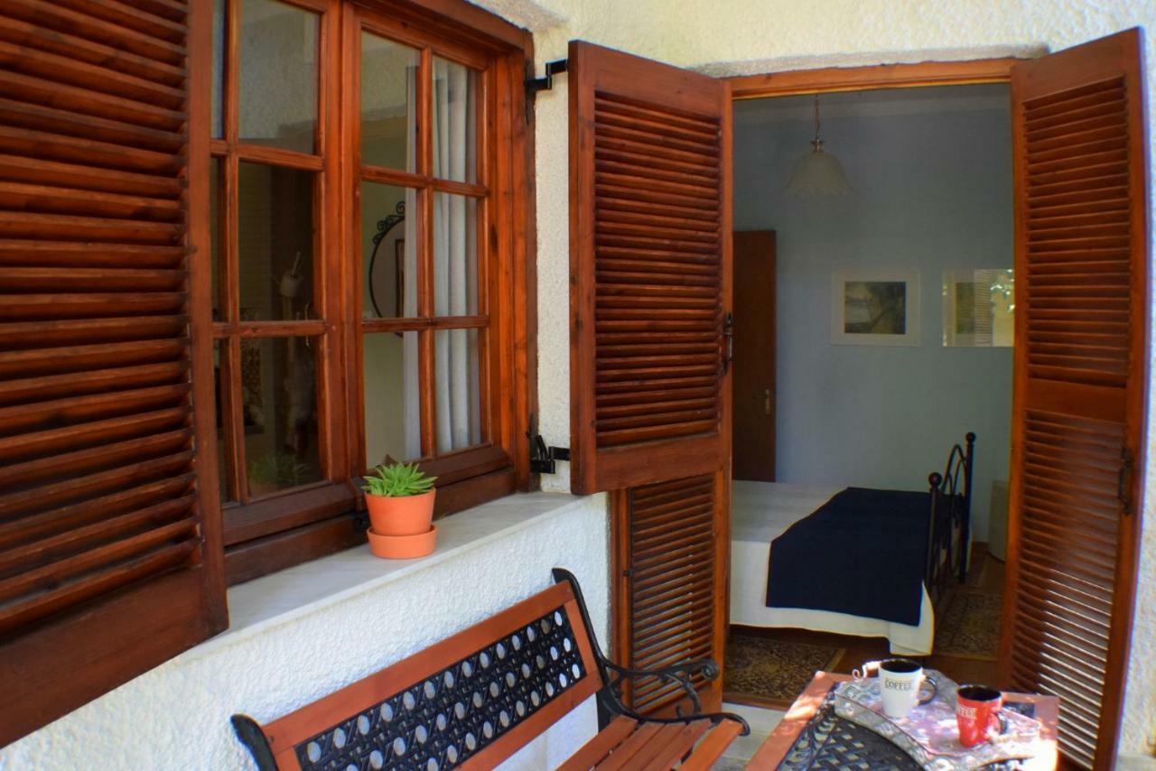 House Inside Garden Apartamento Volos Exterior foto